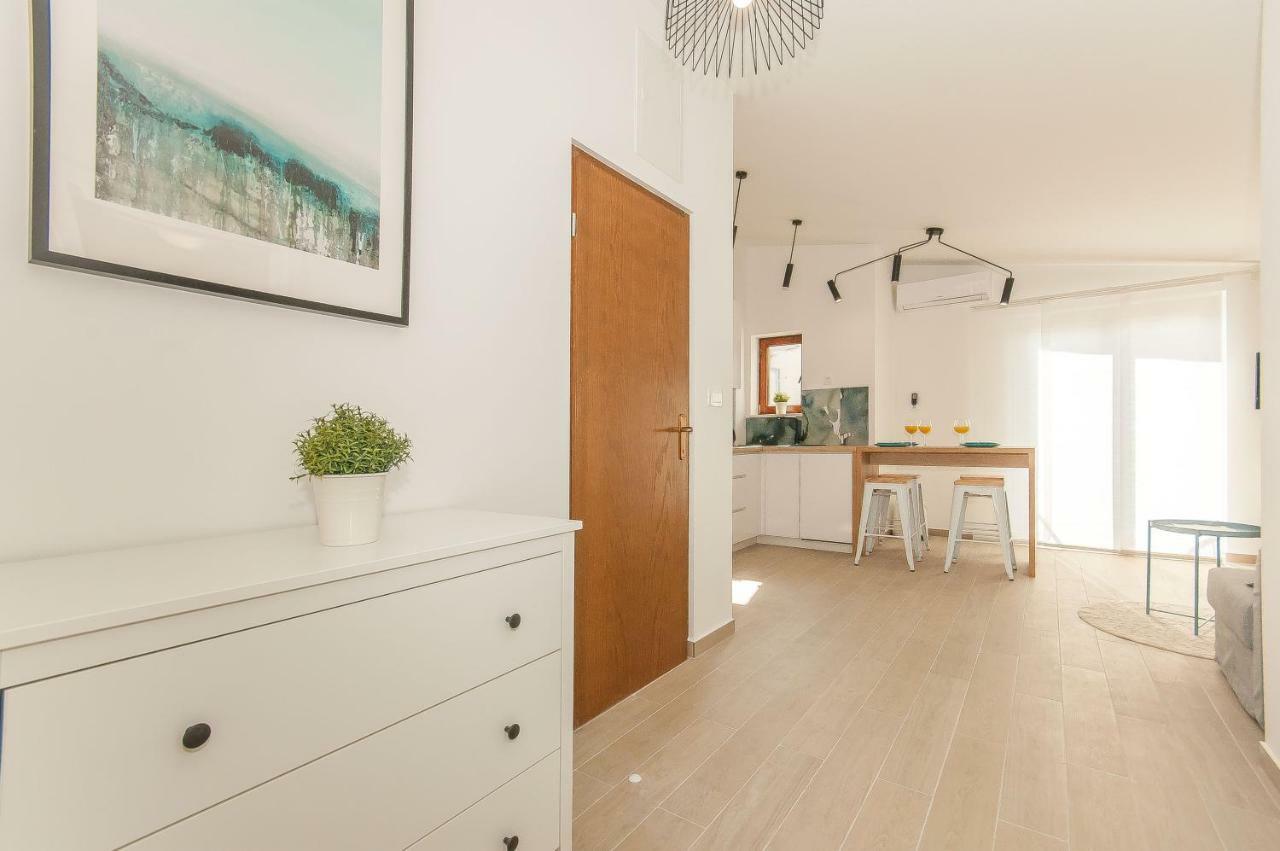 Ante Apartments Duće المظهر الخارجي الصورة
